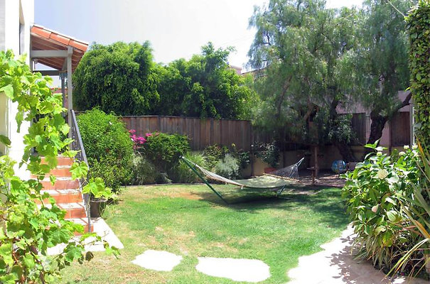 8317 yard 2 8317 yard 2