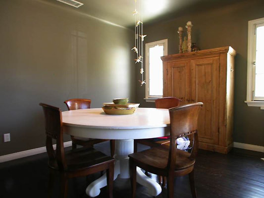 8317 dining 2 8317 dining 2