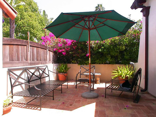 8317 patio 1 8317 patio 1