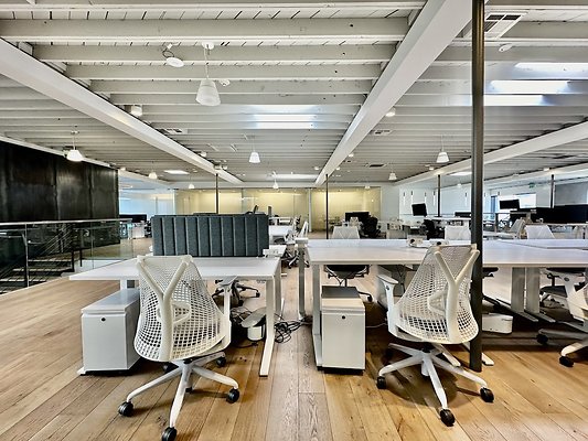 WESTSIDE LOCATIONS 139 WESTSIDE LOCATIONS 139