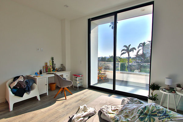 UNIVERSAL-CW121-MRV-47