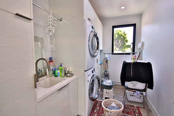 UNIVERSAL-CW121-MRV-51