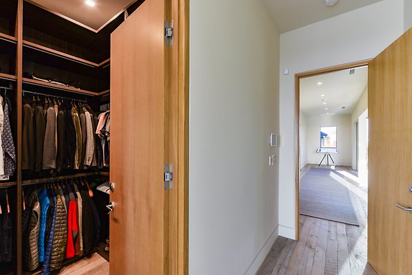 UNIVERSAL-B365-MRV-81 UNIVERSAL-B365-MRV-81