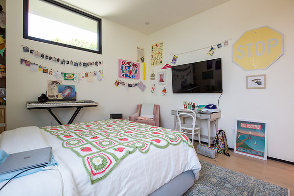 UNIVERSAL-D107-MV-26