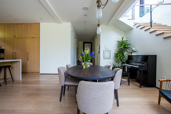 UNIVERSAL-D107-MV-17