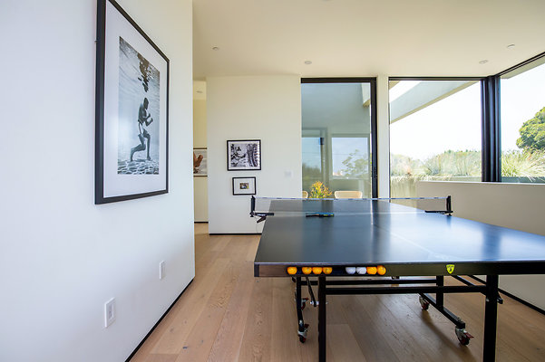 UNIVERSAL-D107-MV-24