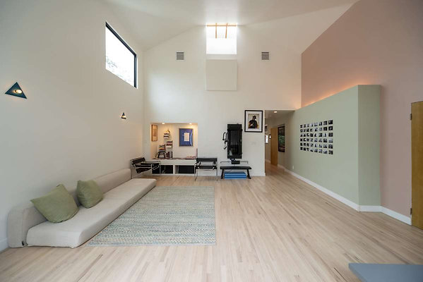 13766 living 5 13766 living 5