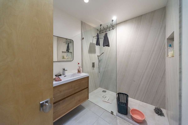 13766 bath 4 13766 bath 4