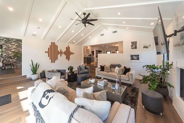 14044 living 8 14044 living 8