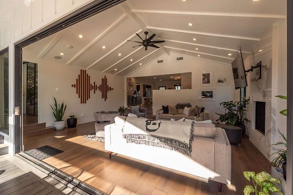 14044 living 10 14044 living 10