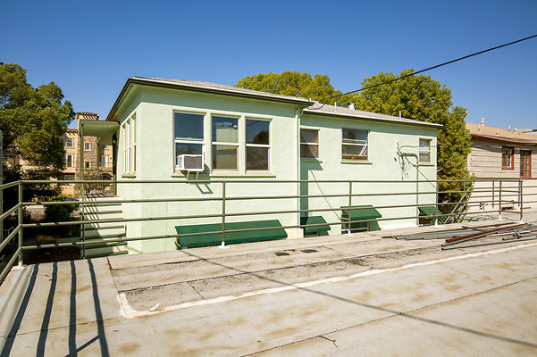 UNIVERSAL-D539-NHW-68