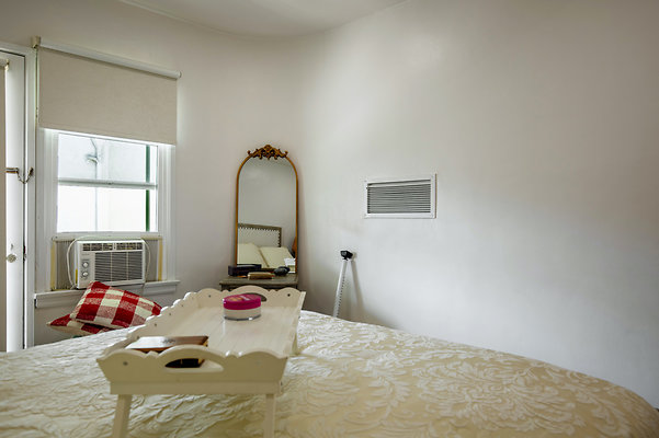 UNIVERSAL-D539-NHW-24 UNIVERSAL-D539-NHW-24