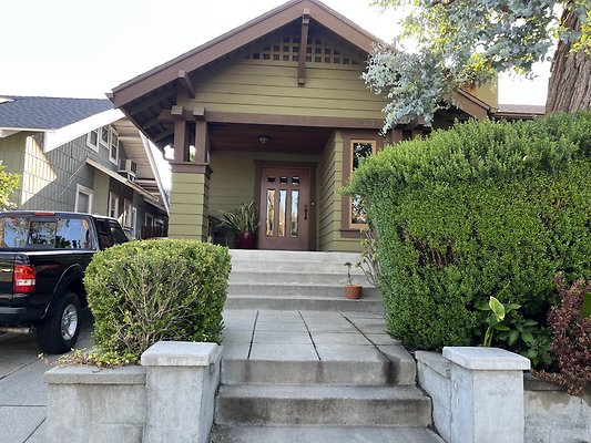 CAST LosAngeles 2037